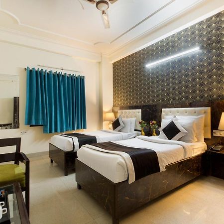 The Alpino Hotel New Delhi Eksteriør bilde
