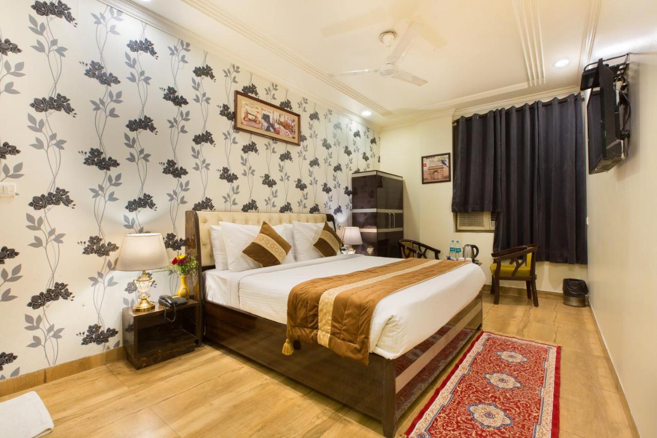 The Alpino Hotel New Delhi Eksteriør bilde