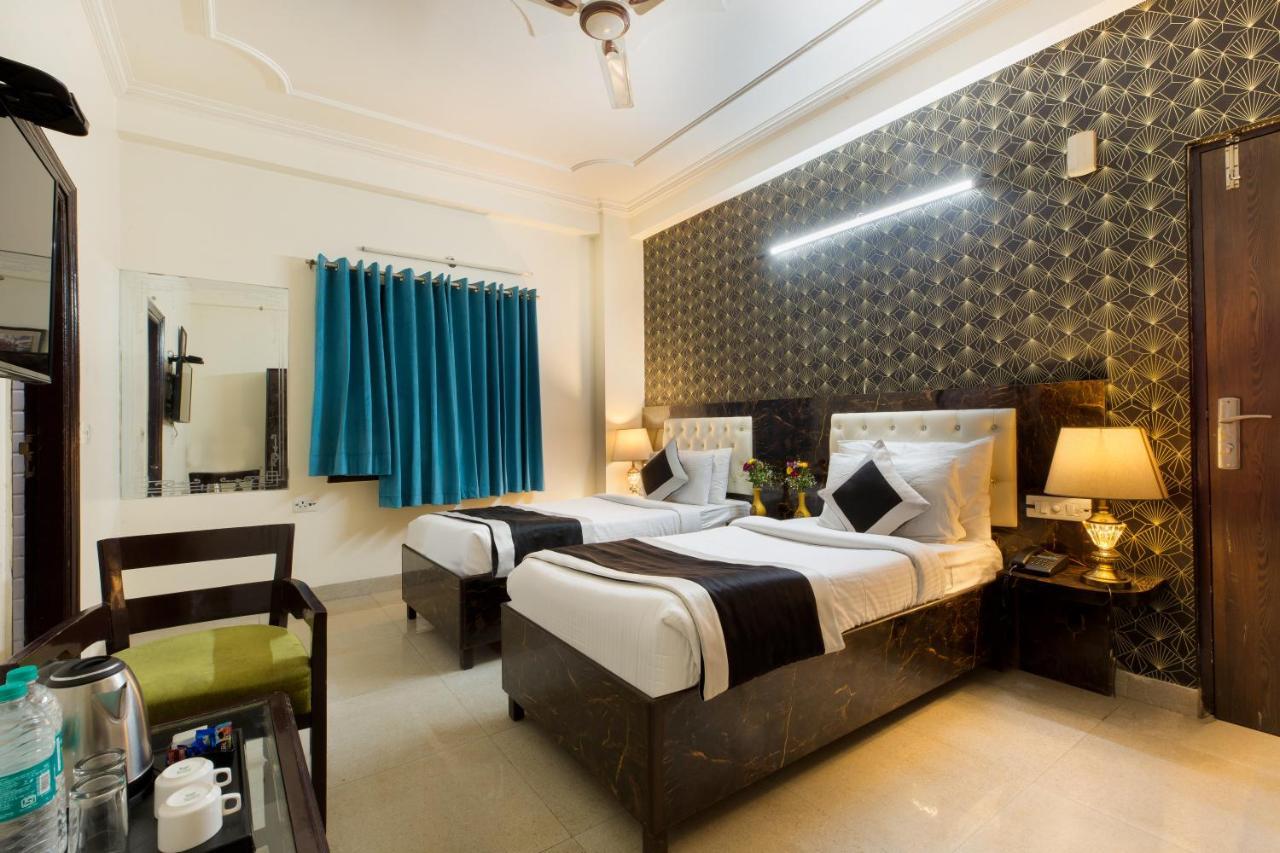 The Alpino Hotel New Delhi Eksteriør bilde