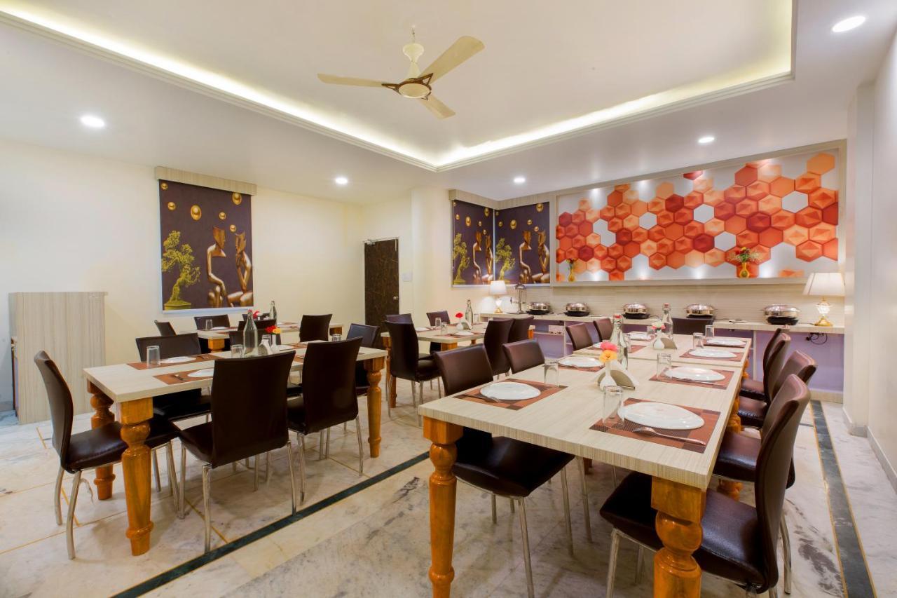 The Alpino Hotel New Delhi Eksteriør bilde