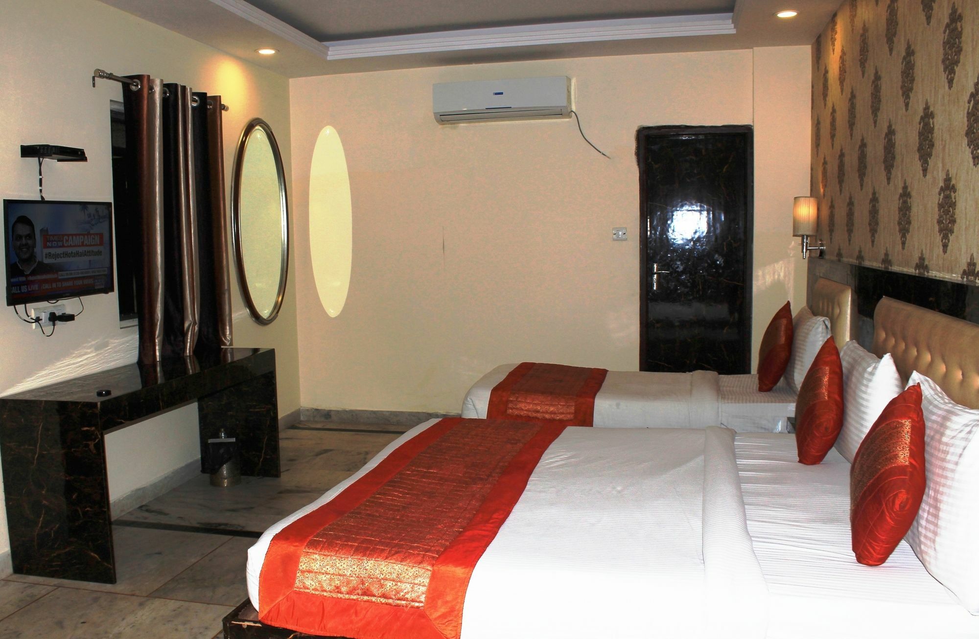 The Alpino Hotel New Delhi Eksteriør bilde